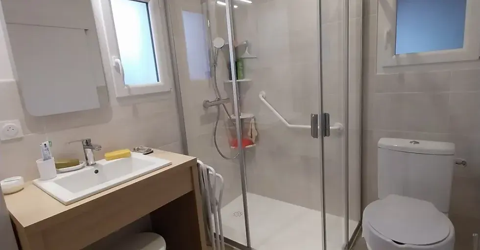 salle de bains adaptée et accessible pornic