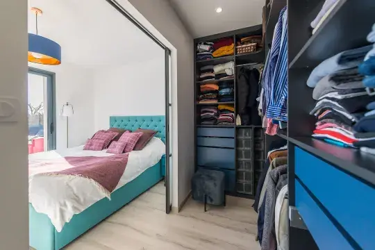 chambre-dressing-amenagement-macoretz-la-bernerie-en-retz