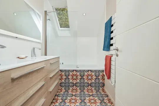 renovation-interieure-maison-salle-bain-renovee-nantes