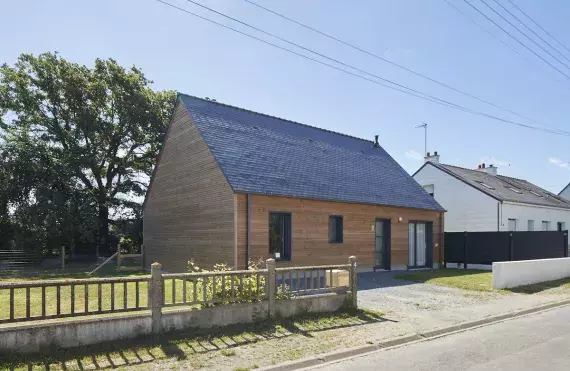 vue-ensemble-maison-initiale-bois-saint-lyphard