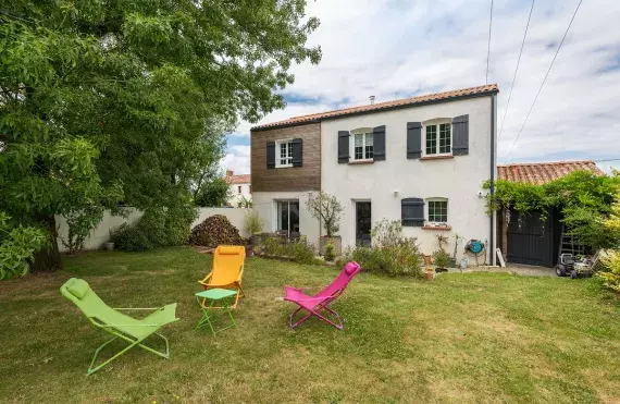 vue-ensemble-surelevation-bois-harmonie-existant-saint-pere-en-retz