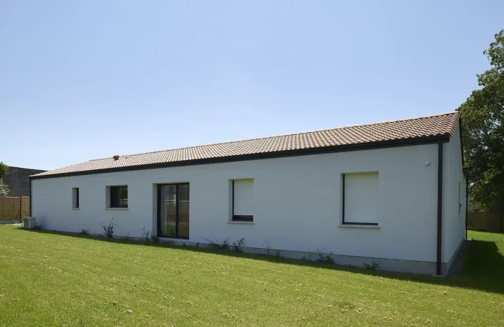 maison initiale brique vue arriere maison le bignon